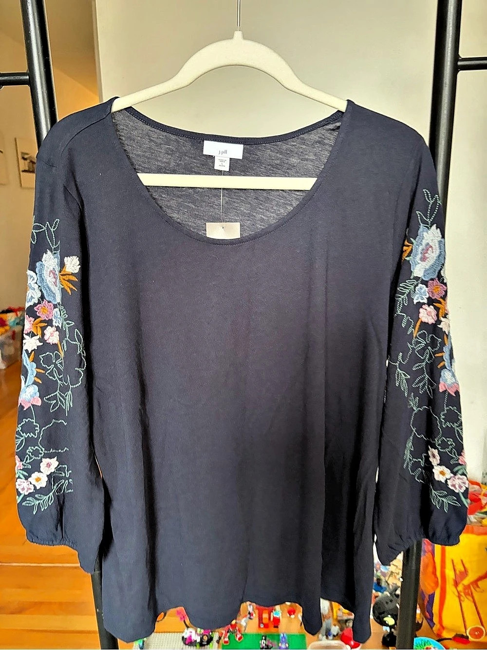 J.jill Floral Embroidered Sleeve Tunic in Blue Size Large NWT